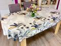 Nappe Palmiers gris, sur fond blanc, ovale 150x240 cm, 100% polyester anti-taches