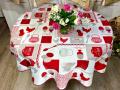 Nappe Un air de campagne, poules, coqs, oeufs, rouge-blanc, ronde Ø160 cm, 100% polyester anti-taches