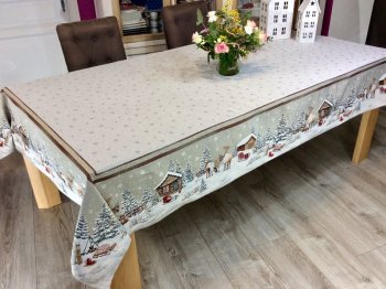 Nappe Chalet hivernal en rondins, rennes, biches, sapins, flocons, luge, centrée, polycoton jacquard