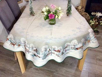 Nappe, Eveil Boréal, Village de Laponie, cerfs, oiseaux, sapins, flocons, beige, gris, blanc, centrée, ovale 160x250 cm, polycoton jacquard