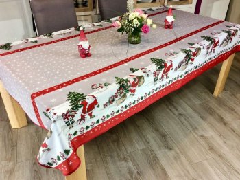 Nappe Père Noël, cadeaux, bonhommes de neige, fond gris, rectangulaire, 100% polyester anti-taches