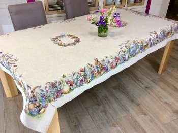 Nappe Ronde printanière de Pâques, lapins et oeuf, fleurs, papillons, fond beige, centrée, deux couronnes, rectangulaire 140x240 cm, polycoton jacquard