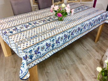 Nappe provençale, Moustiers bleu classique, sur fond écru, rectangulaire, 100% polyester anti-taches