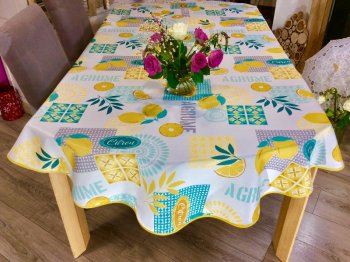 Nappe provençale patchwork Agrumes, citrons, sur fond blanc, ovale 150x240 cm, 100% polyester anti-taches